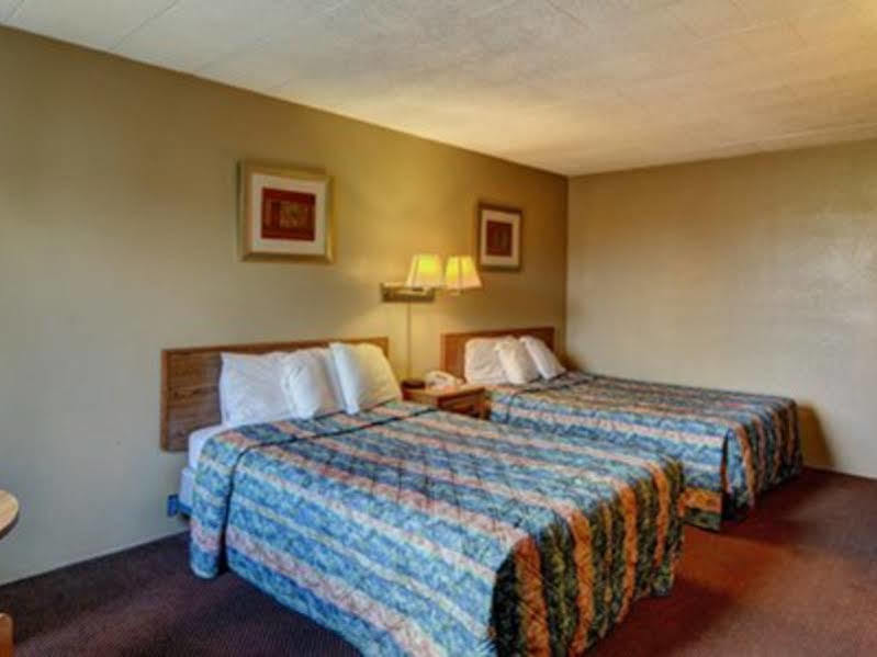Days Inn Клірфілд Екстер'єр фото